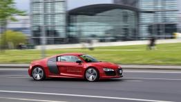 Audi R8 e-tron Concept - prawy bok