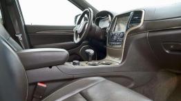 Toyota Land Cruiser V8 i Jeep Grand Cherokee 3.0 CRD - męski świat