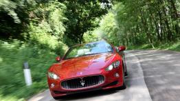 Maserati GranCabrio Sport - widok z przodu