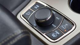 Toyota Land Cruiser V8 i Jeep Grand Cherokee 3.0 CRD - męski świat