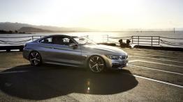 BMW serii 4 Coupe Concept - prawy bok