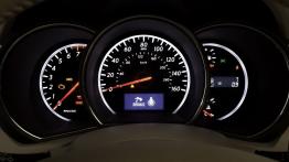 Nissan Murano CrossCabriolet - deska rozdzielcza