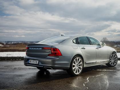 #Volvo #S90 #T8