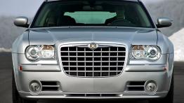 Chrysler 300C Touring SRT8 - widok z przodu