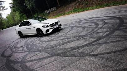 #mercedes #e63amg #michelin #ps4s #driftmode