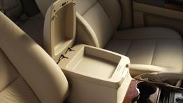 Kia Sorento - podłokietnik przedni