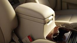 Kia Sorento - podłokietnik przedni