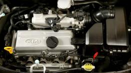 Kia Picanto - pokrywa silnika otwarta