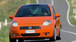 Fiat Grande Punto - widok z przodu