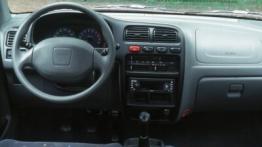 Suzuki Alto - pełny panel przedni