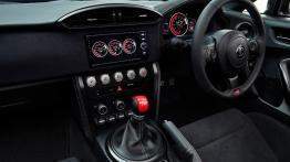 Koncepcyjne Toyoty: SUV i sportowe auto