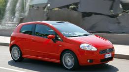 Fiat Grande Punto - prawy bok
