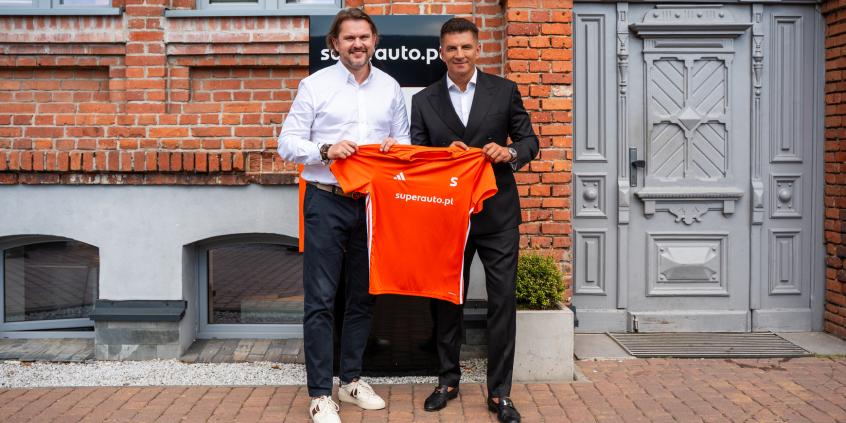 Mateusz Borek ambasadorem Superauto.pl