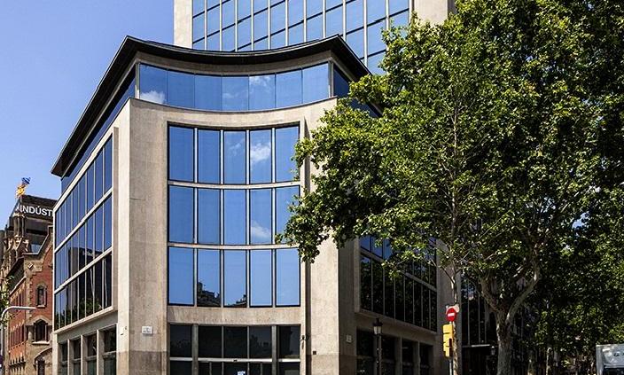 W hołdzie Barcelonie: SEAT tworzy unikalny concept store	