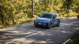 Leapmotor B10 Hybrid EV wjeżdża do Polski. 900 km zasięgu w cenie miejskiego auta