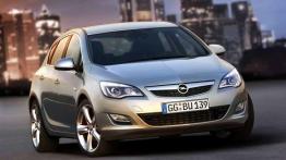 Opel Astra IV - Śladem Insigni i Kadetta