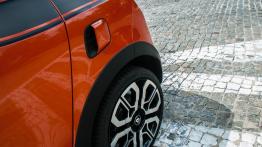 Renault Twingo GT – pomarańczowy terrorysta