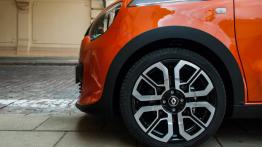 Renault Twingo GT – pomarańczowy terrorysta