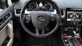 Volkswagen Touareg V8 TDI Exclusive - wieloboista