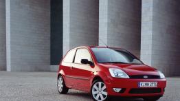 Ford Fiesta - widok z przodu