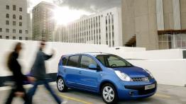 Nissan NOTE - widok z przodu