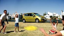 Nissan NOTE - prawy bok