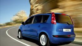 Nissan NOTE - widok z tyłu