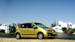 Nissan NOTE - prawy bok
