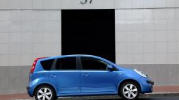 Nissan NOTE - prawy bok