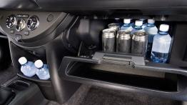 Nissan NOTE - schowek po stronie pasażera