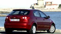 Chevrolet Lacetti - widok z tyłu