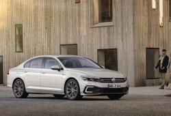 Volkswagen Passat B8 GTE Facelifting - Oceń swoje auto