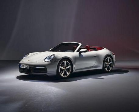 Porsche 911 992 Carrera 4 GTS Cabriolet Facelifting - Oceń swoje auto