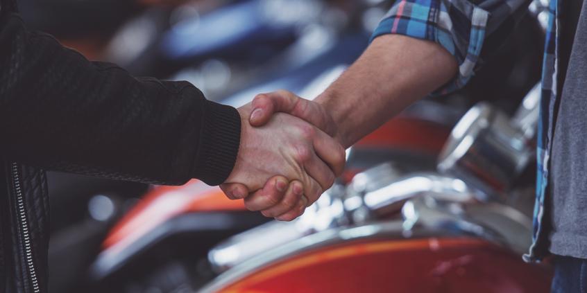 Leasing motocykla 2026 – czy niższe stopy procentowe zrekompensują zmiany w podatkach?