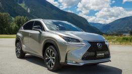 Lexus NX 200t F-Sport (2015) w Seattle - widok z przodu