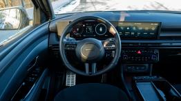 Kia Sportage 1.6 T-GDI vs Hyundai Tucson 1.6 T-GDI HEV – benzyna vs hybryda. Porównanie spalania i komfortu