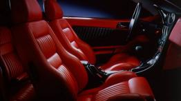 Alfa Romeo GTV - widok ogólny wnętrza z przodu