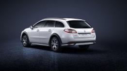 Nowy Peugeot 508 odsłania wszystkie karty