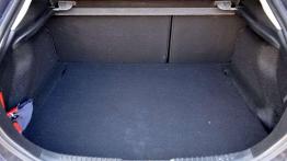 Ford Mondeo - zmieszany, nie wstrząśnięty