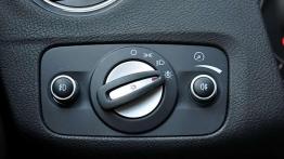 Ford Mondeo - zmieszany, nie wstrząśnięty