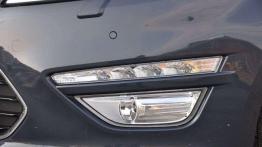 Ford Mondeo - zmieszany, nie wstrząśnięty