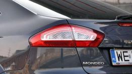 Ford Mondeo - zmieszany, nie wstrząśnięty