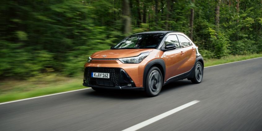 Toyota obroniła pozycję lidera, ale jej wartość mocno spadła. Mercedes i BMW daleko w tyle