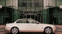 Jaguar S-Type - prawy bok