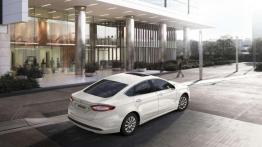 Nowy Ford Mondeo w salonach już w październiku?