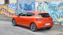 Nowe Renault Clio – kropka w kropkę? Tylko z wyglądu!