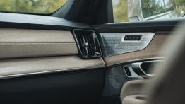 Volvo XC90 T8 eAWD Ultra - szczęście w nieszczęściu