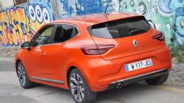 Nowe Renault Clio – kropka w kropkę? Tylko z wyglądu!