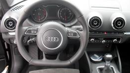 Audi A3 8V Sportback w Krynicy-Zdroju - kokpit