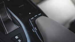 Lexus UX 250h – taki powinien być samochód miejski klasy premium!